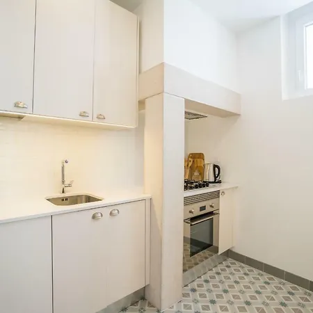 Chiado & Design Apartment